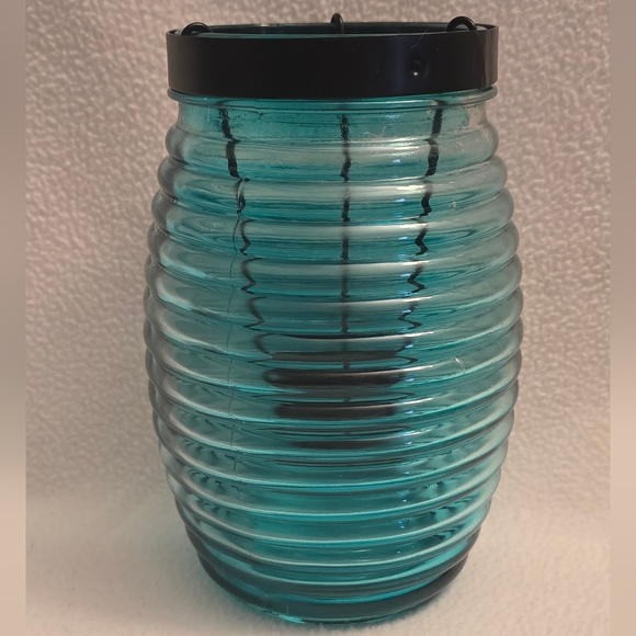 The Unbranded Brand Other - Teal Ribbed Glass Candle Holder